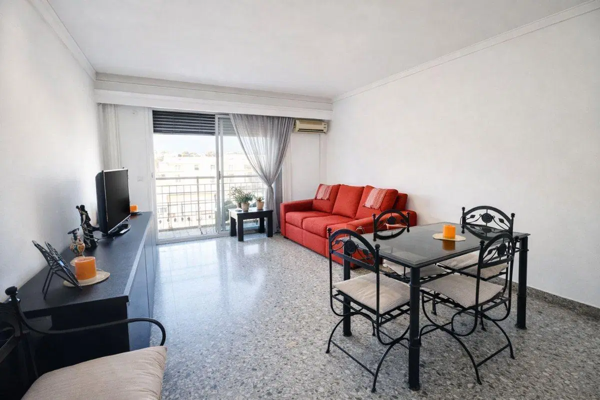 DEPARTAMENTO 3 AMBIENTES VENTA FLORES BALCON 3