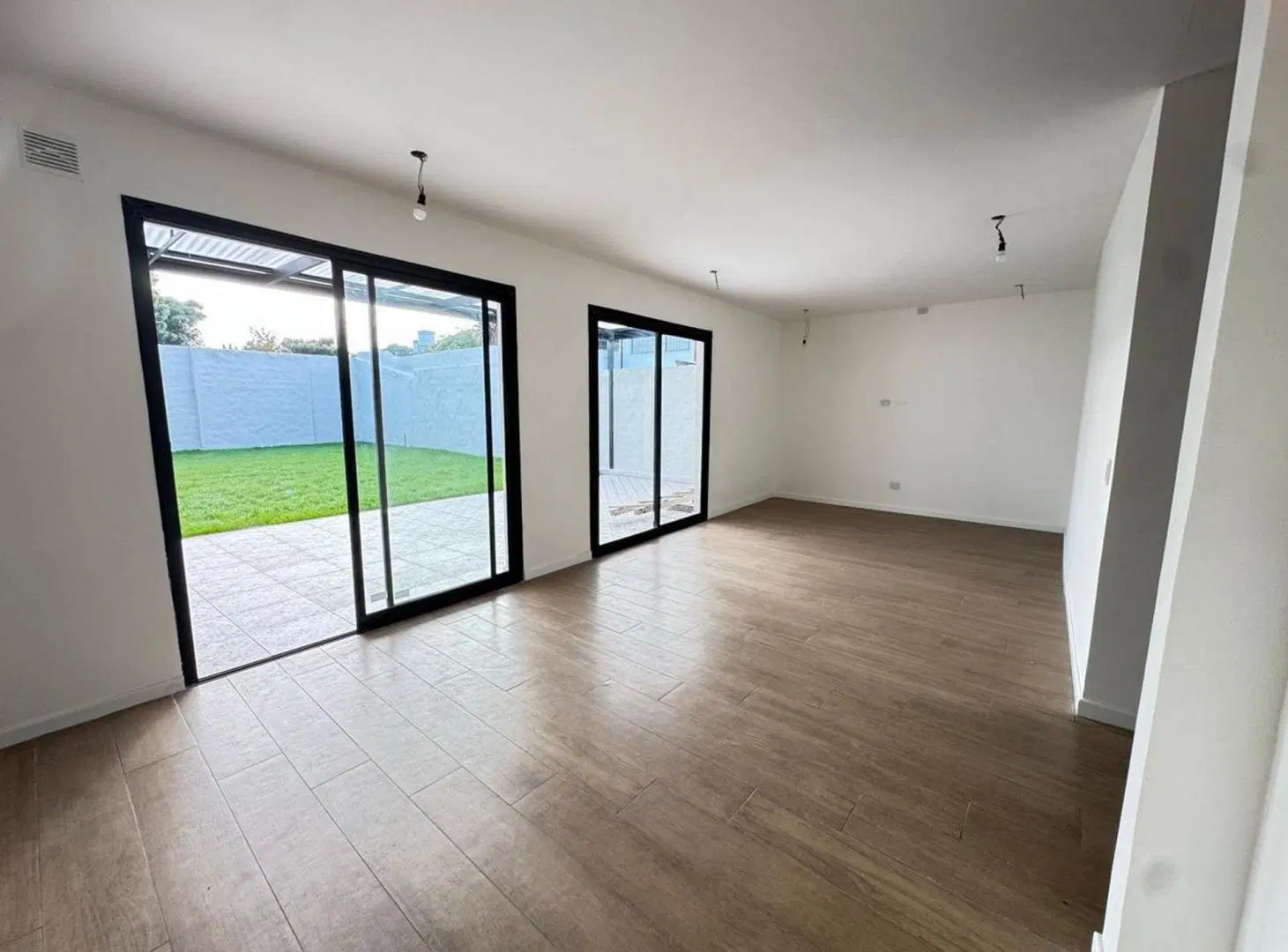 CASA 4 AMBIENTES VENTA ITUZAINGO NORTE RECICLADA 5
