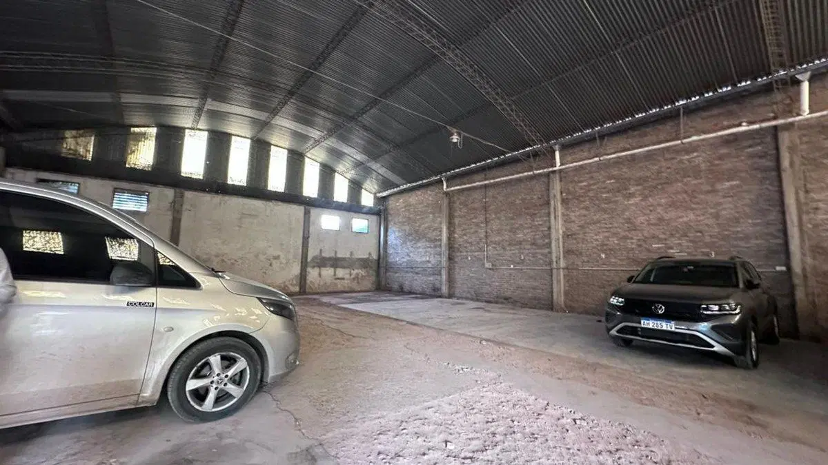 VENTA TERRENO MAS GALPON EN MARCOS PAZ 4