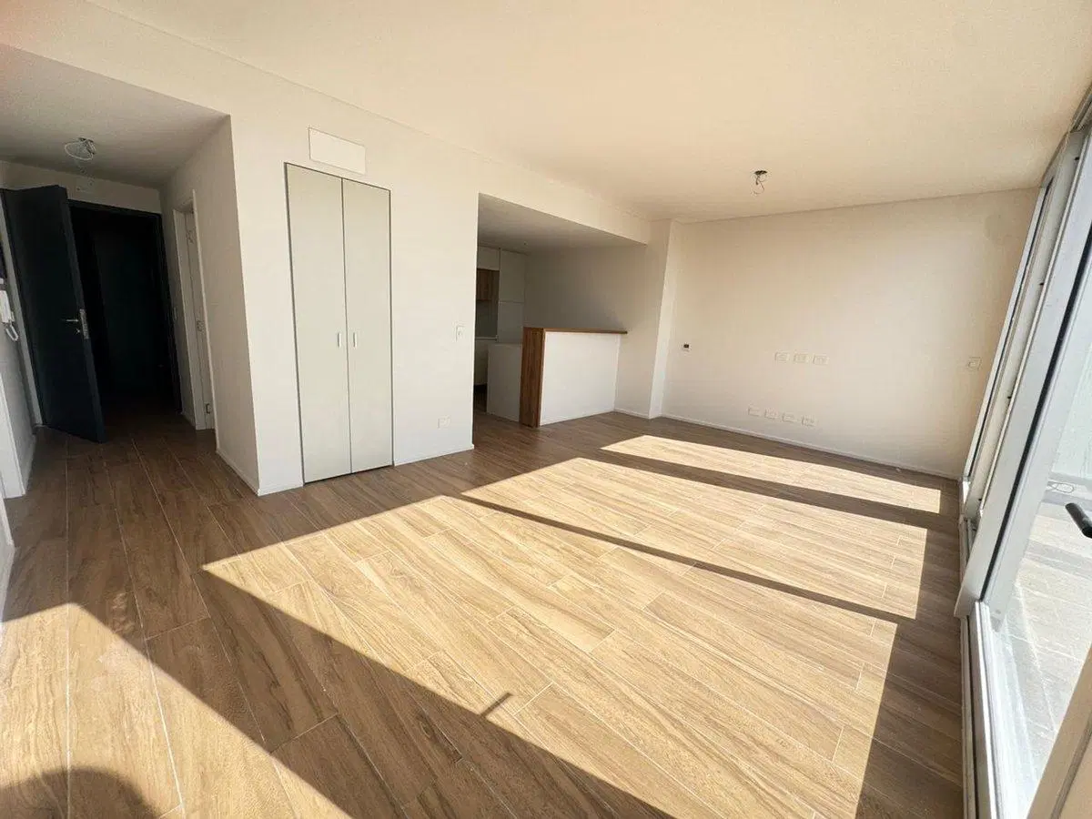 DEPARTAMENTO 2 AMBIENTE VENTA COLEGIALES BALCON 8