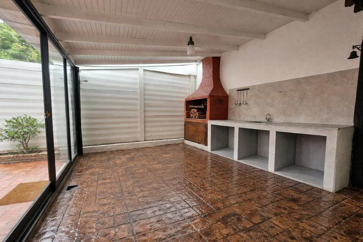 VENTA CASA 3 AMBIENTES TIEMPO LIBRE PILETA 2