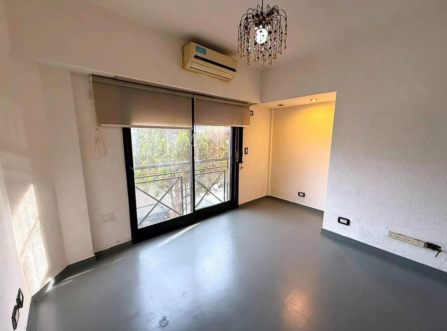 VENTA PH 4 AMBIENTES MONTE CASTRO SIN EXPENSAS 3