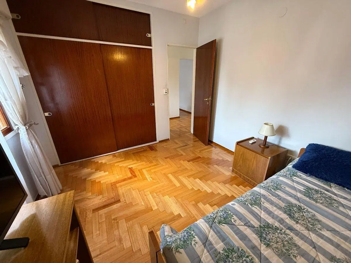 VENTA CASA 4 AMBIENTES CON PILETA CIUDAD EVITA 5