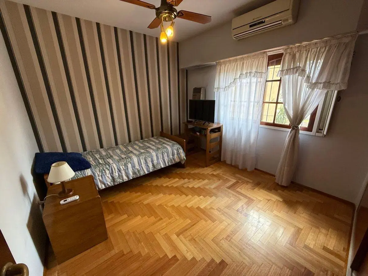 VENTA CASA 4 AMBIENTES CON PILETA CIUDAD EVITA 4