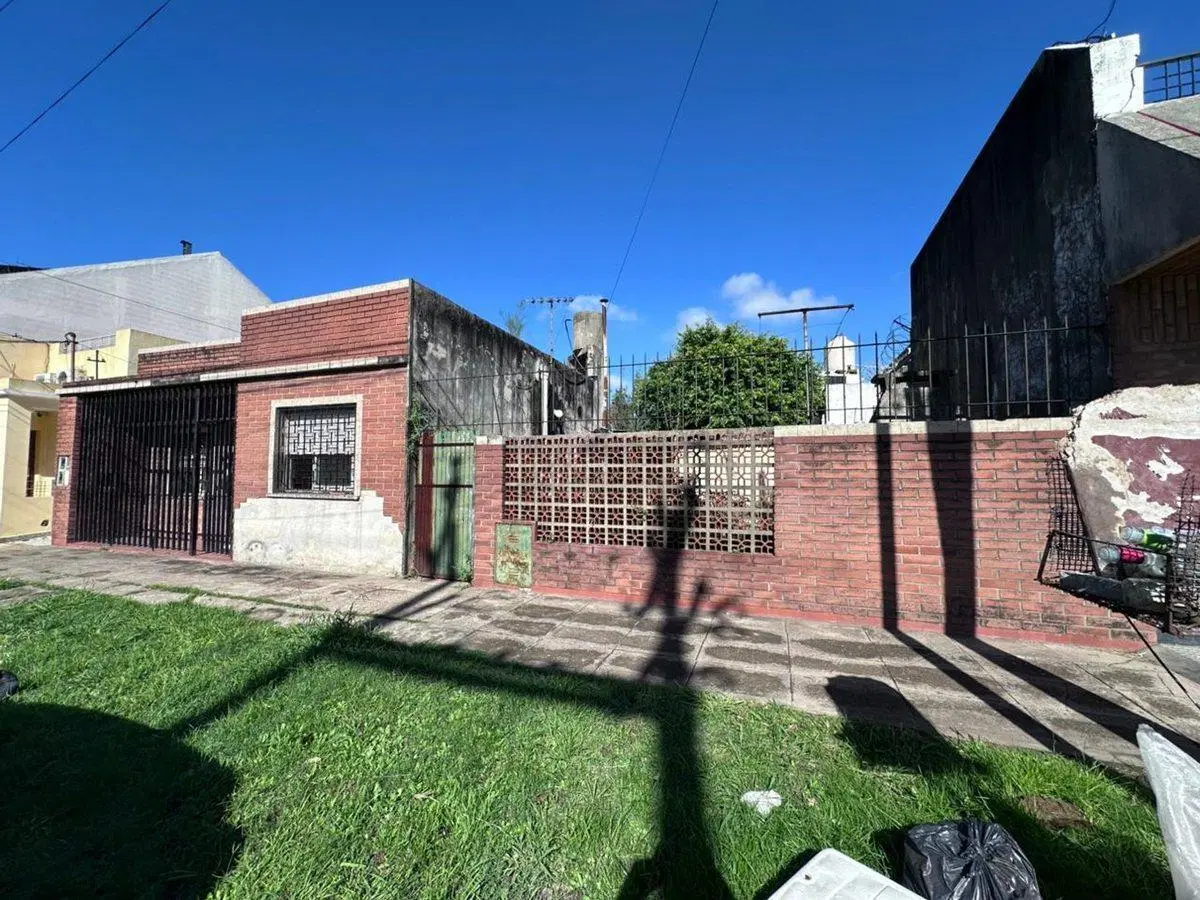 VENTA CASA 3 AMBIENTES EN EL PALOMAR PATIO 3