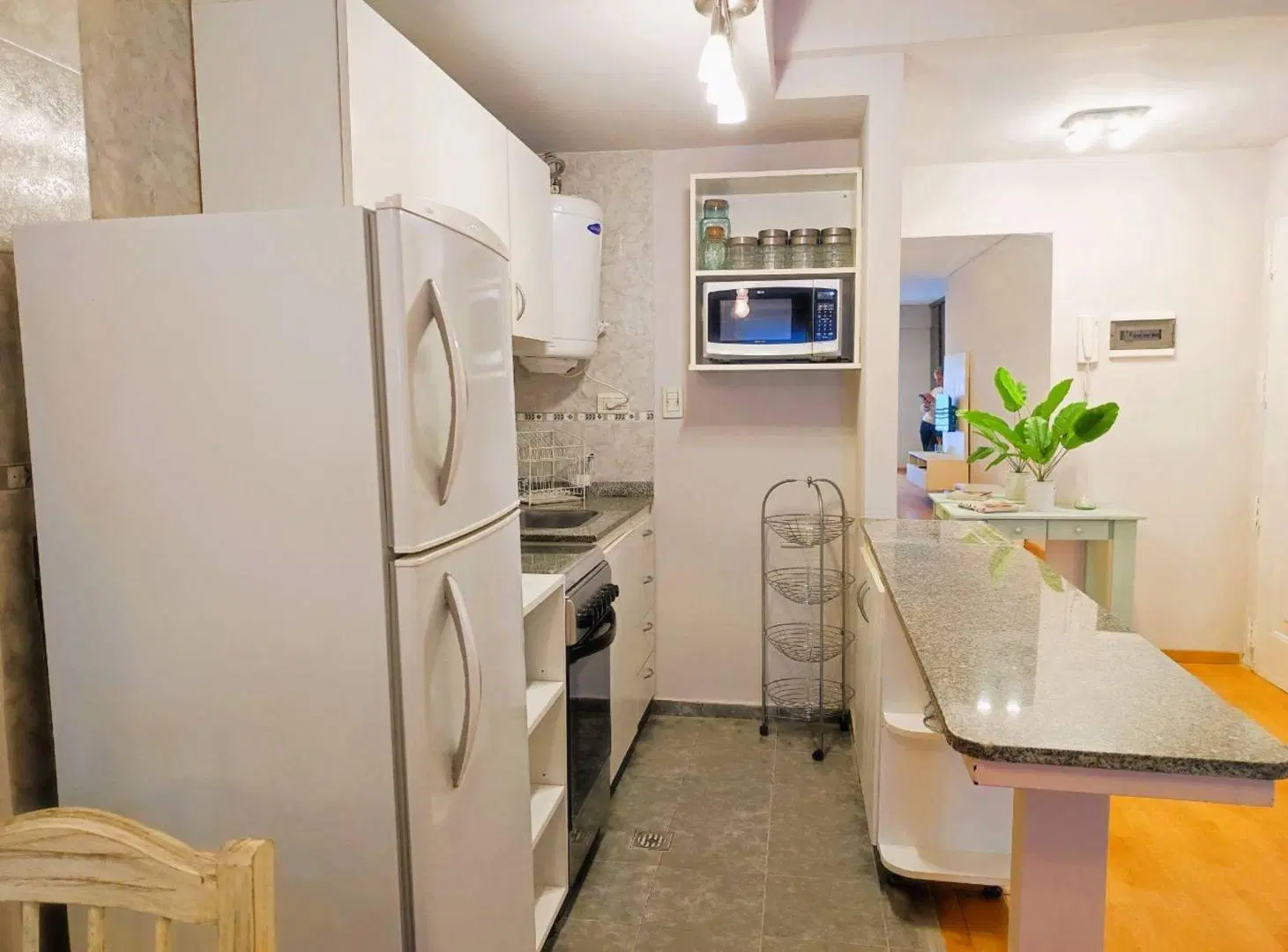 ALQUILER MONOAMBIENTE AMOBLADO ALMAGRO PRECIO FINA 2