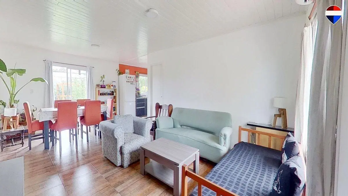 CASA 4 AMBIENTES BARRIO LAGUNA AZUL 5