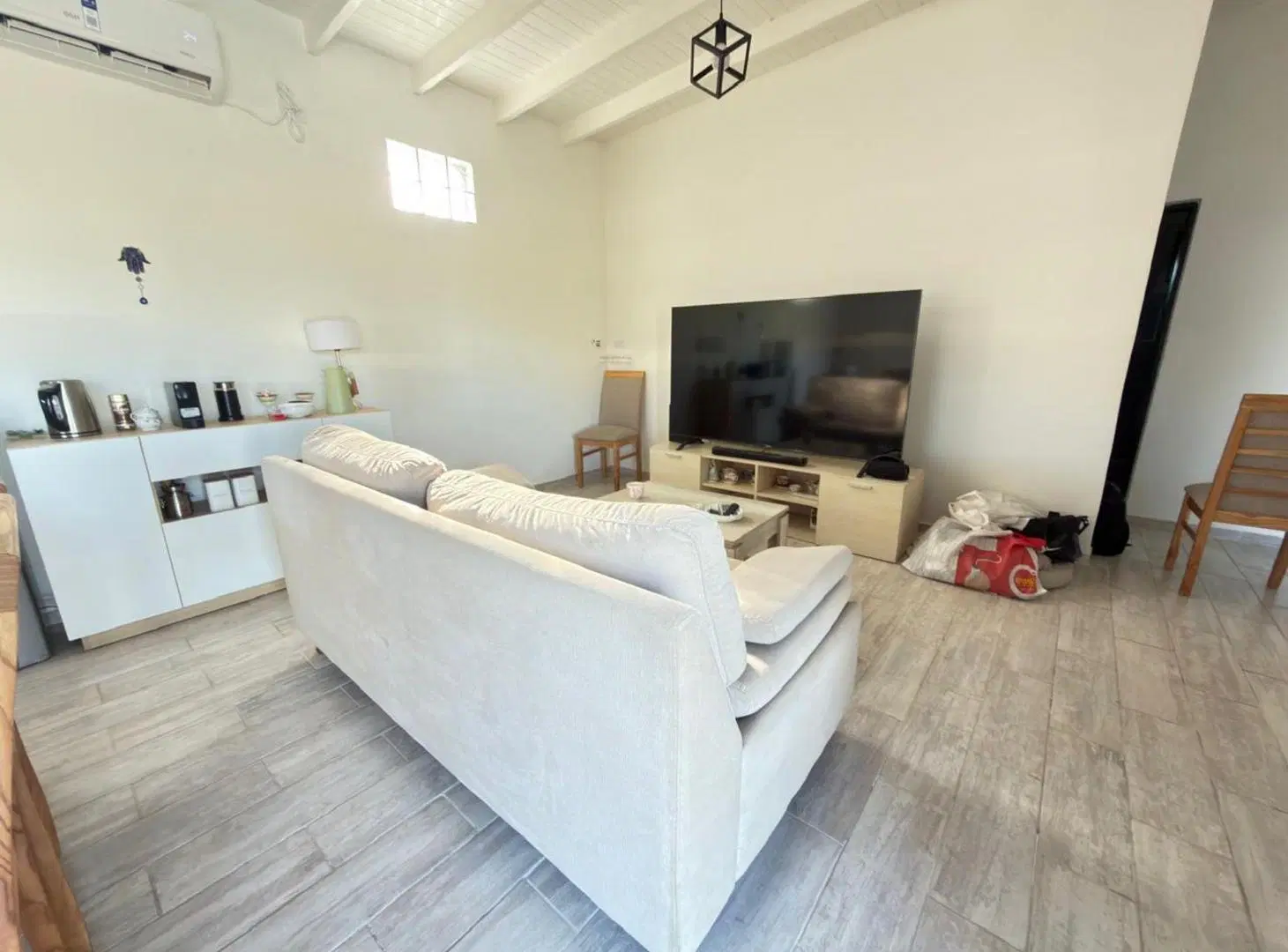 CASA 3 AMBIENTES BARRIO PRIVADO EL CANDIL JOVEN 8