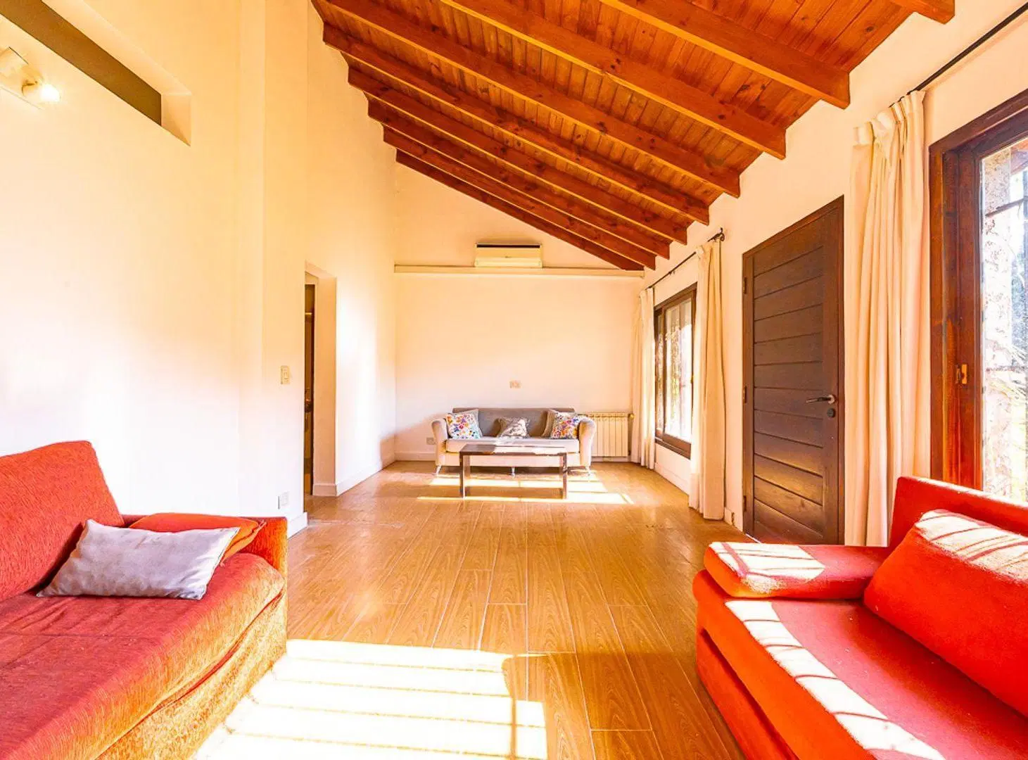 CASA 5 AMBIENTES EN TALAR DE PACHECO ENORME PARQUE 4