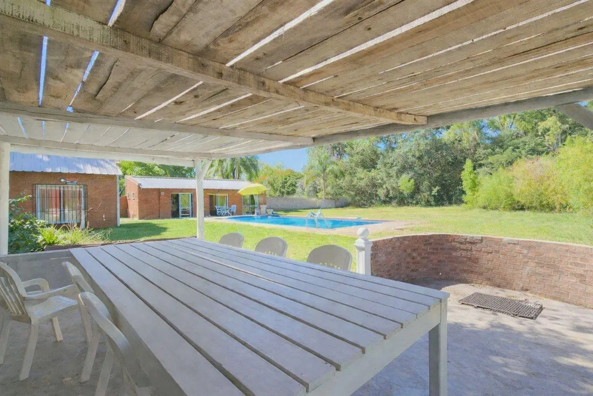 CASA QUINTA VILLA LA PAZ-PONTEVEDRA 1600M2 PILETA 5