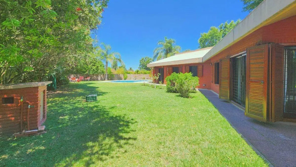 CASA QUINTA EN PONTEVEDRA 4 AMBIENTES CON PISCINA 8