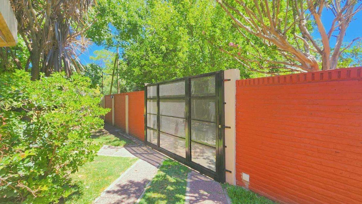 Foto de CASA QUINTA EN PONTEVEDRA 4 AMBIENTES CON PISCINA, imagen 3