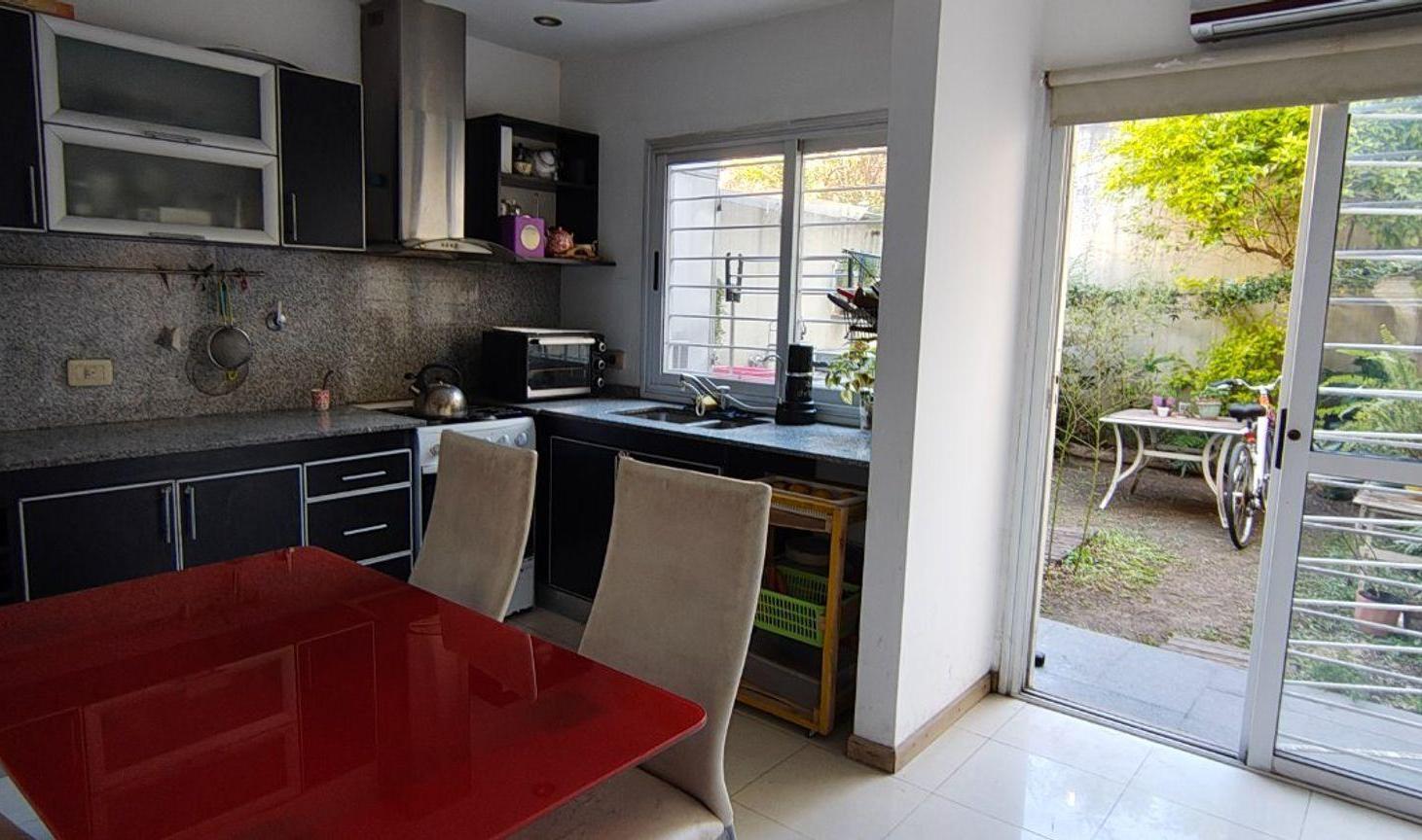 Foto de VENTA CASA DUPLEX 3 AMB BANFIELD GARAGE PATIO, imagen 4