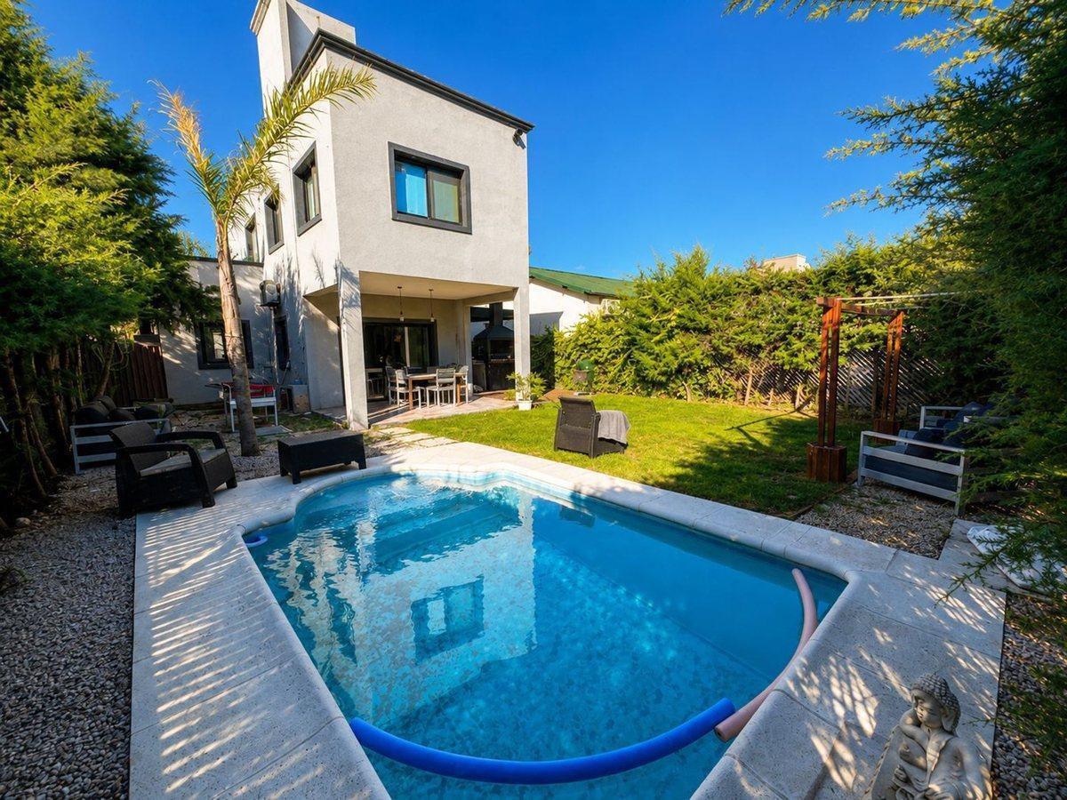 Foto de CASA 4 AMBIENTES BARRIO PRIVADO LAGUNA AZUL, imagen 1
