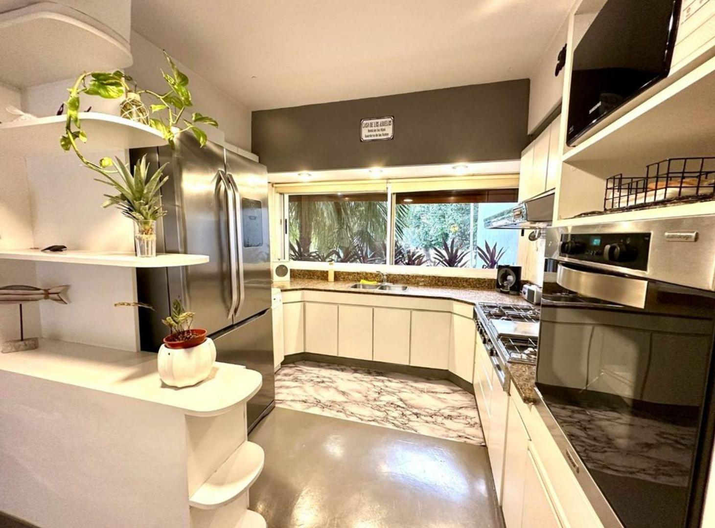 Foto de VENTA CASA VILLA SARMIENTO 5 AMB PARQUE Y PILETA, imagen 5