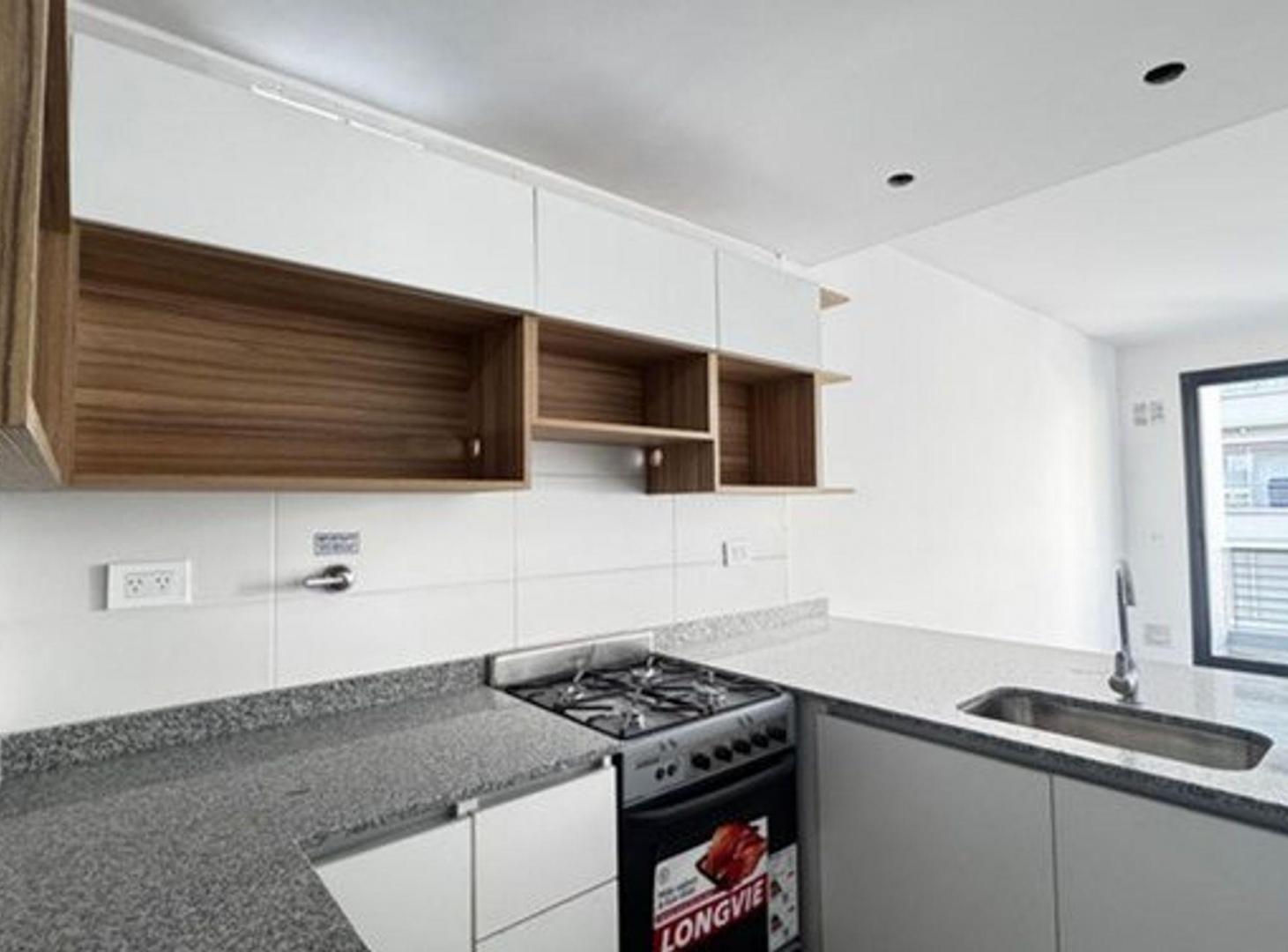 Foto de DEPARTAMENTO 2 AMBIENTES VENTA ALMAGRO BALCON, imagen 5