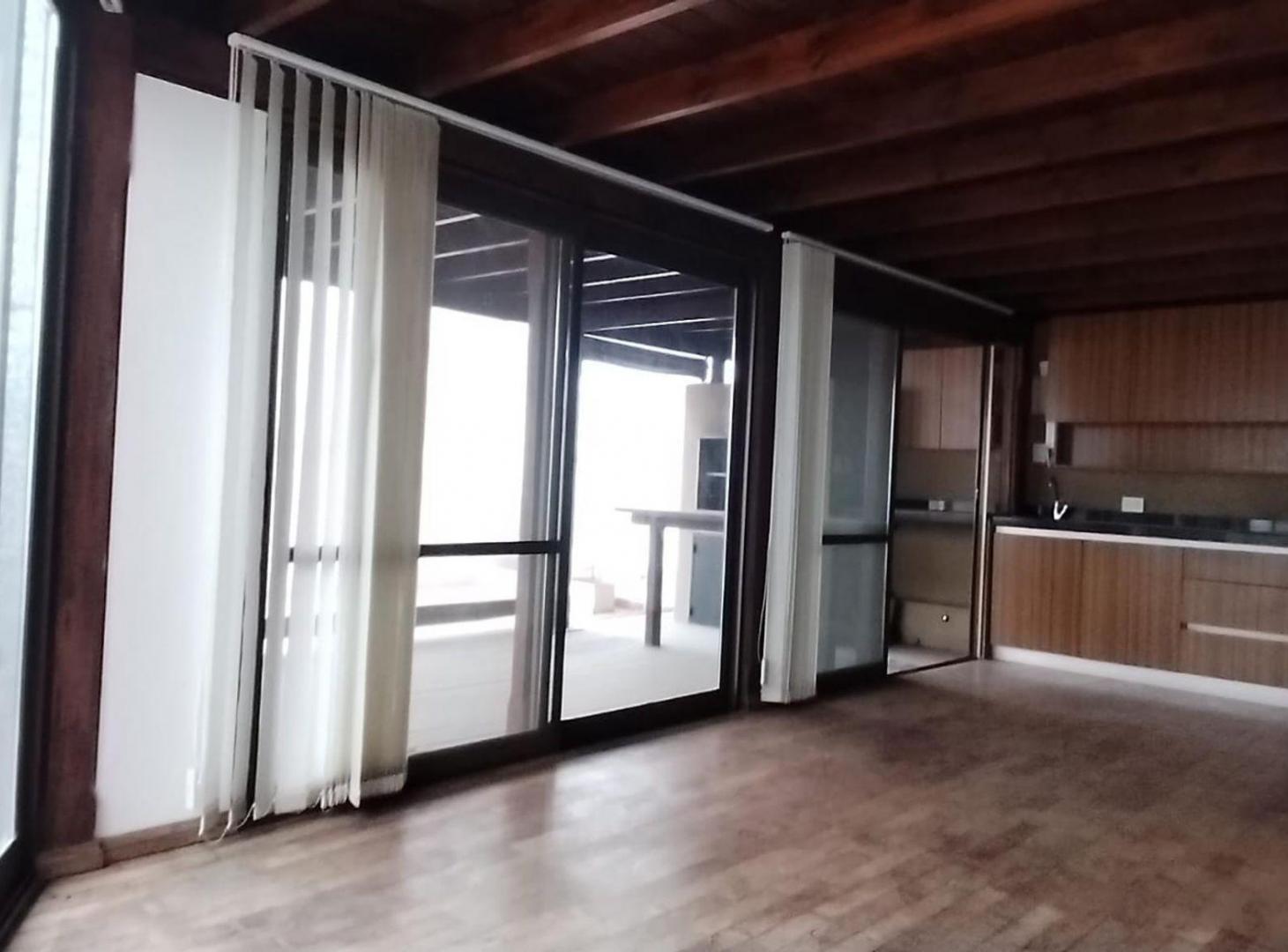 Foto de VENTA 3 AMBIENTES EL TALAR DE MARTINEZ COCHERA, imagen 1