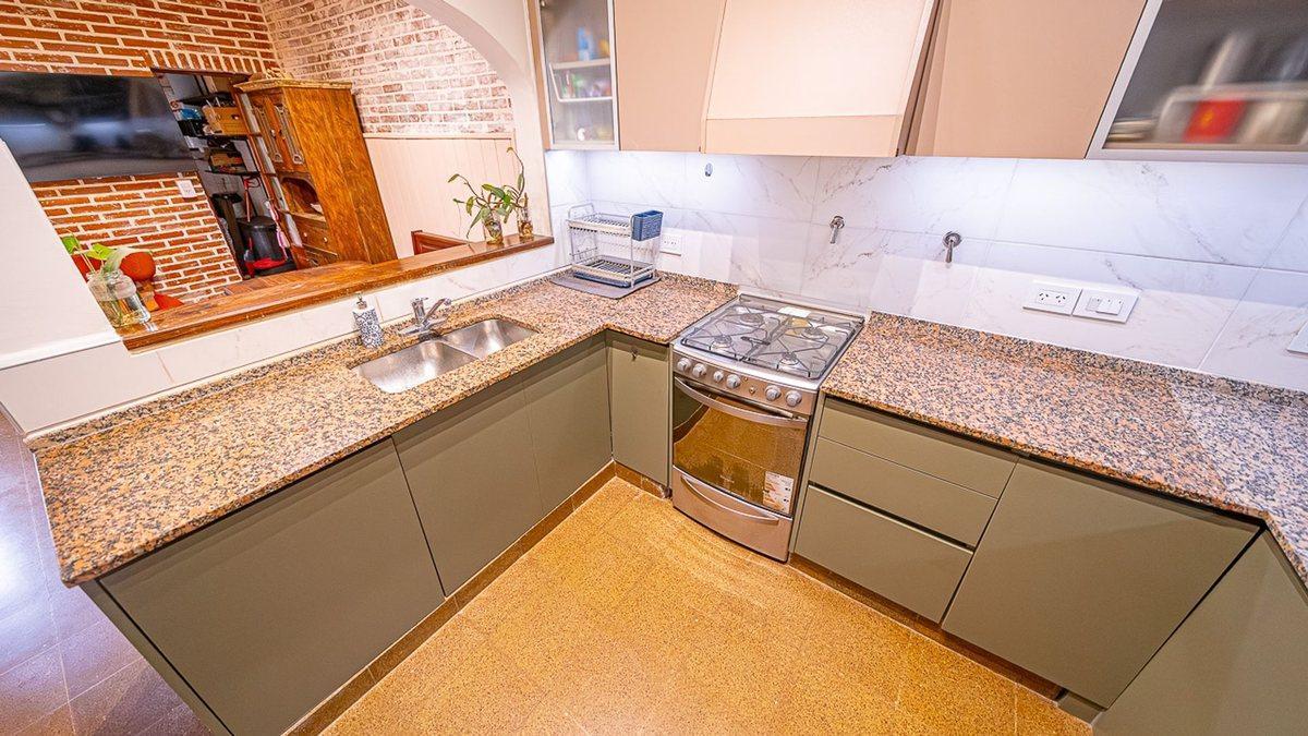 Foto de VENTA CASA 4 AMBIENTES APTA CREDITO BALLESTER, imagen 1