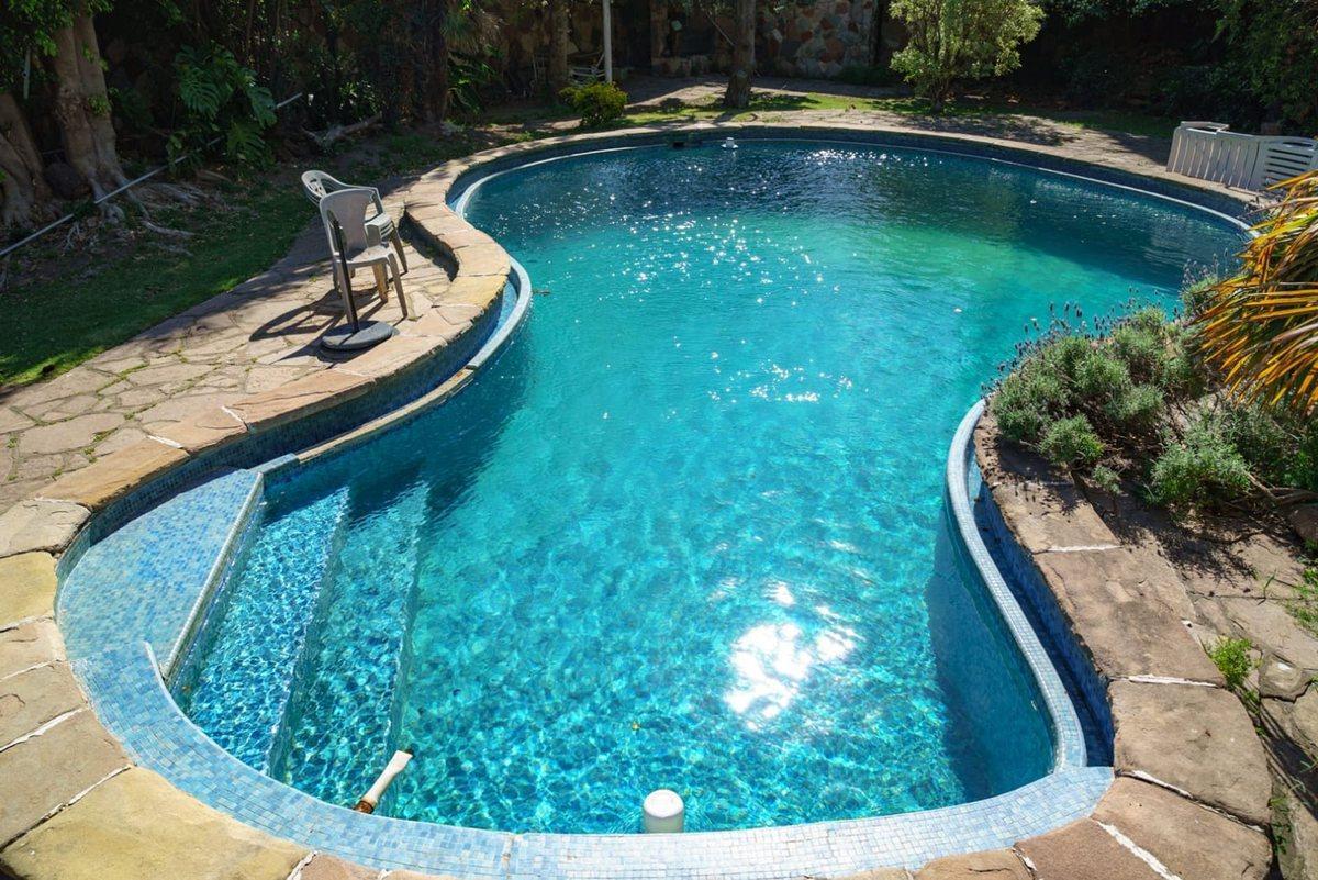 Foto de VENTA CASA 6 AMBIENTES VILLA LUZURIAGA LOTE 1800M2, imagen 4