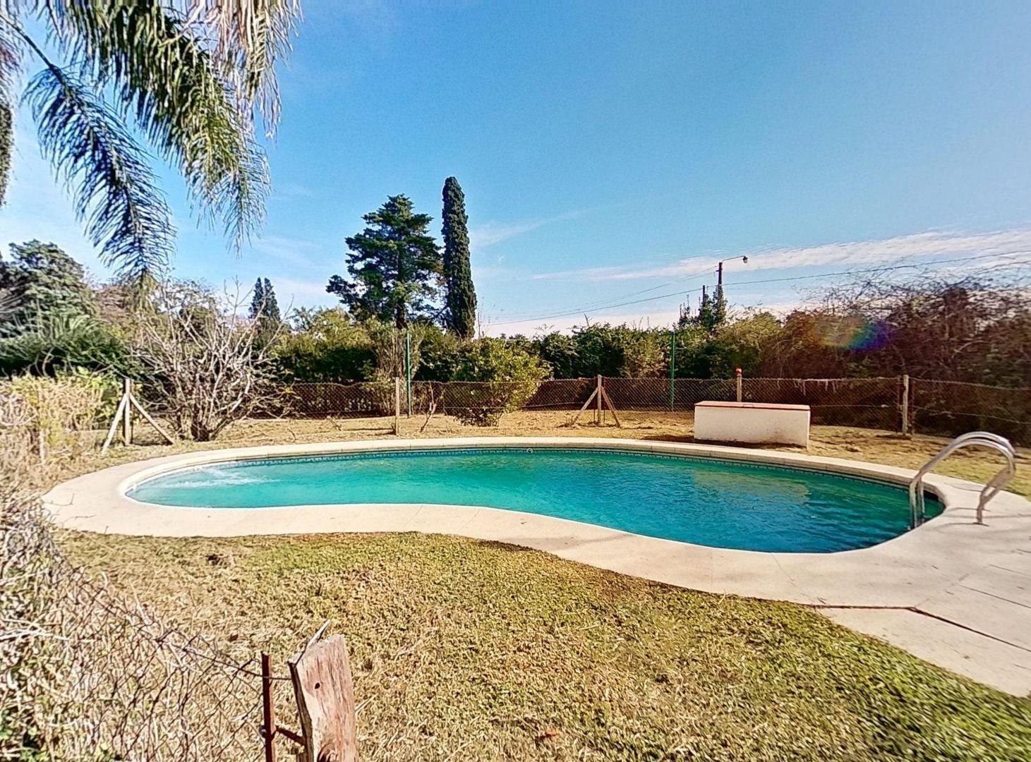 Foto de VENTA CASA EL REMANSO SOBRE LOTE 1585 M2 PILETA, imagen 1