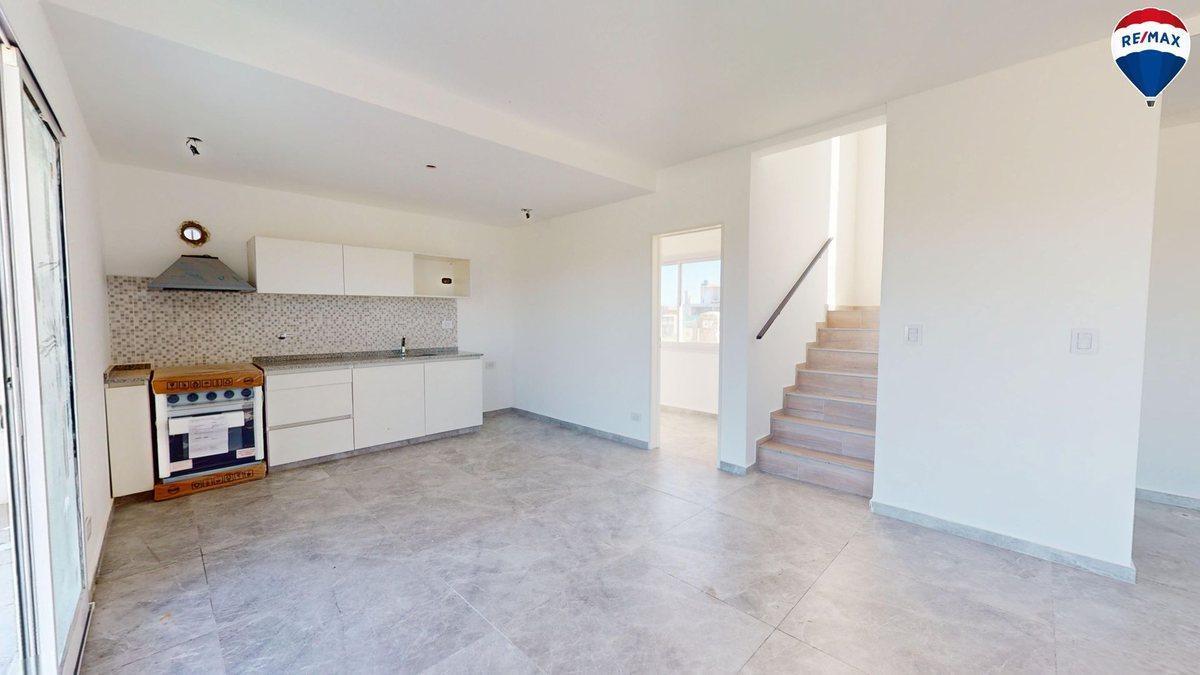 Foto de VENTA CASA 4 AMBIENTES BARRIO LAGUNA AZUL, imagen 5