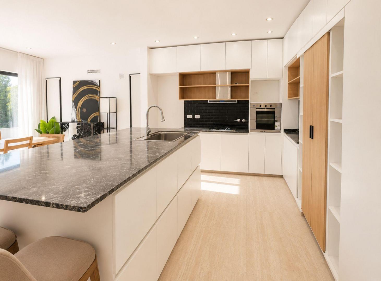Foto de CASA 4 AMBIENTES BARRIO LA ALAMEDA, imagen 3