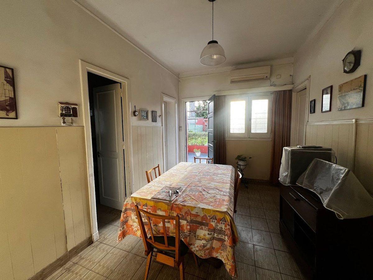 Foto de VENTA CASA DE 5 AMBIENTES DOBLE LOTE VILLA MADERO, imagen 2
