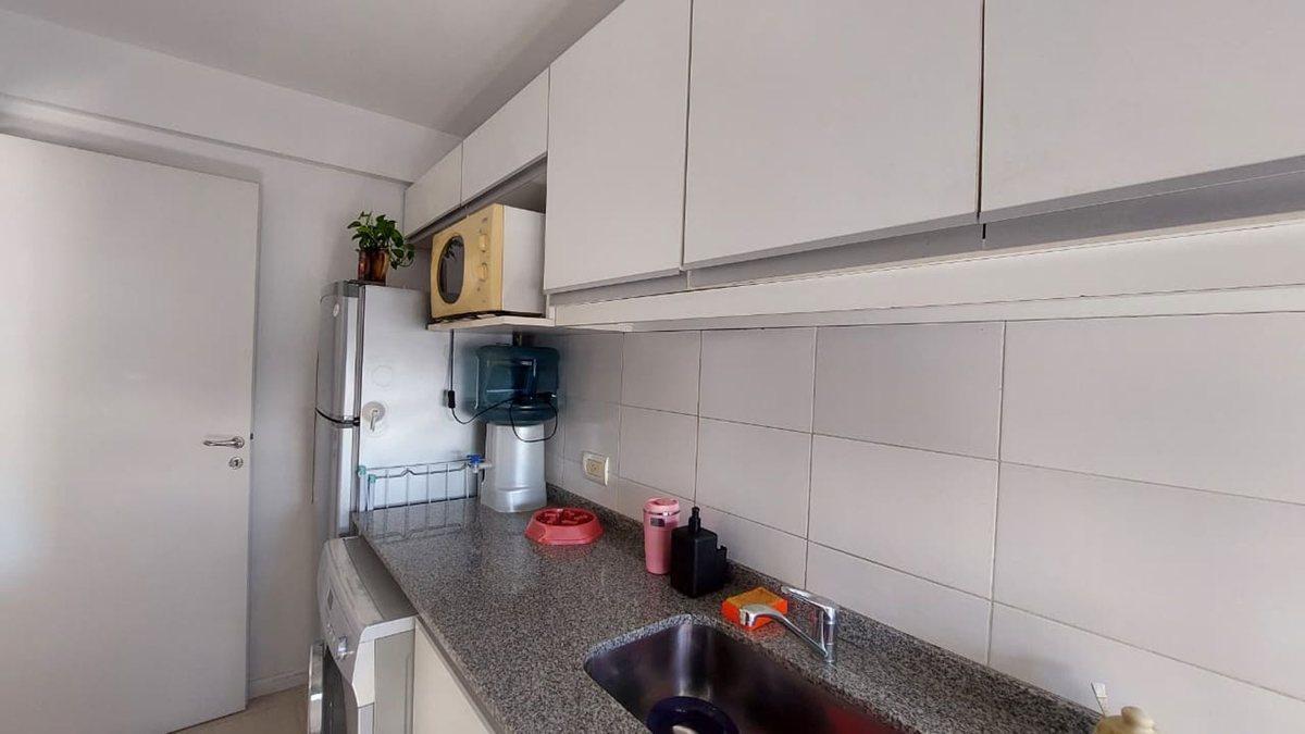 Foto de DEPARTAMENTO 2 AMBIENTES COCINA SEPARADA COCHERA, imagen 1