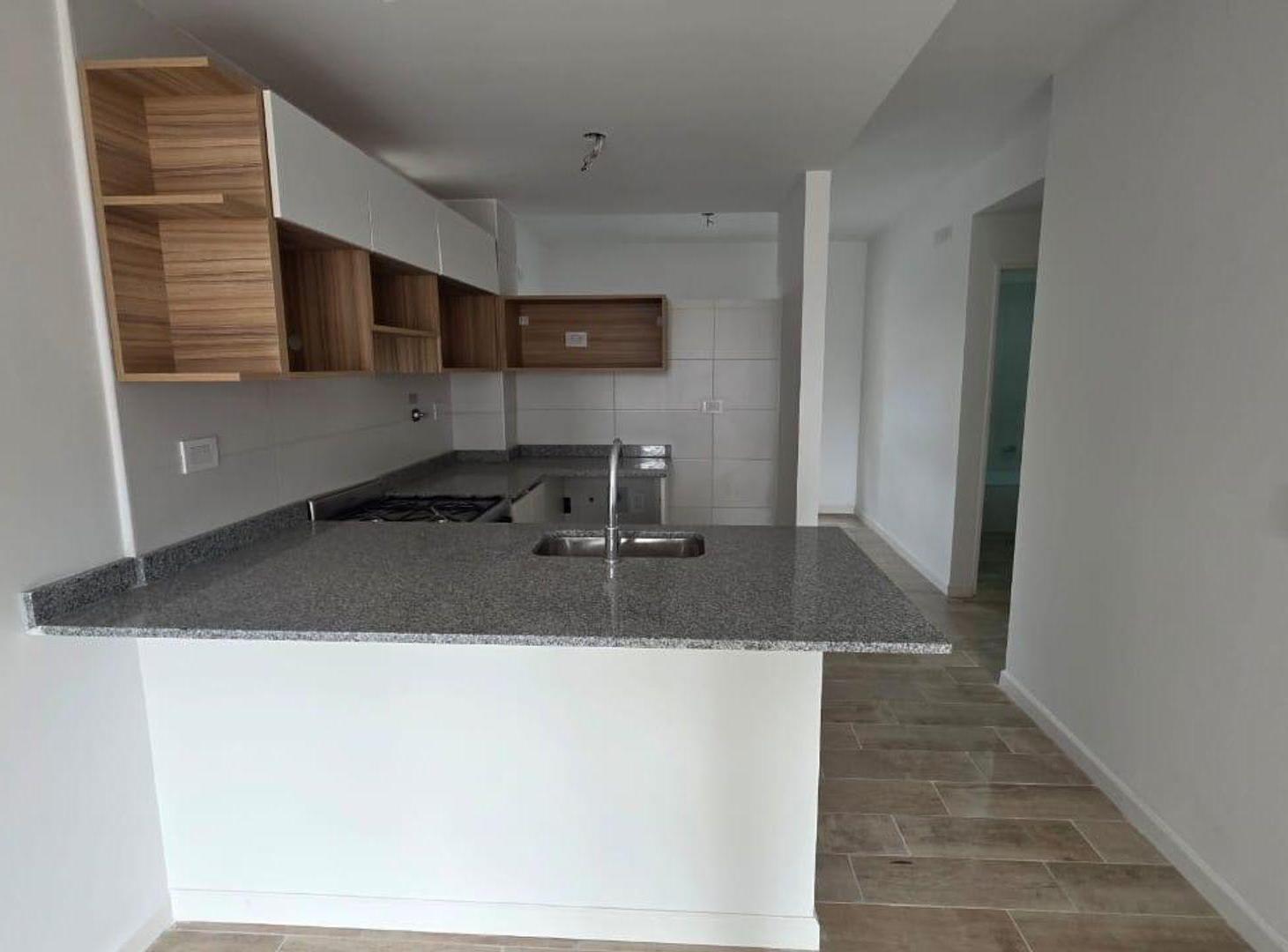 Foto de DEPARTAMENTO 2 AMBIENTES VENTA ALMAGRO BALCON, imagen 2