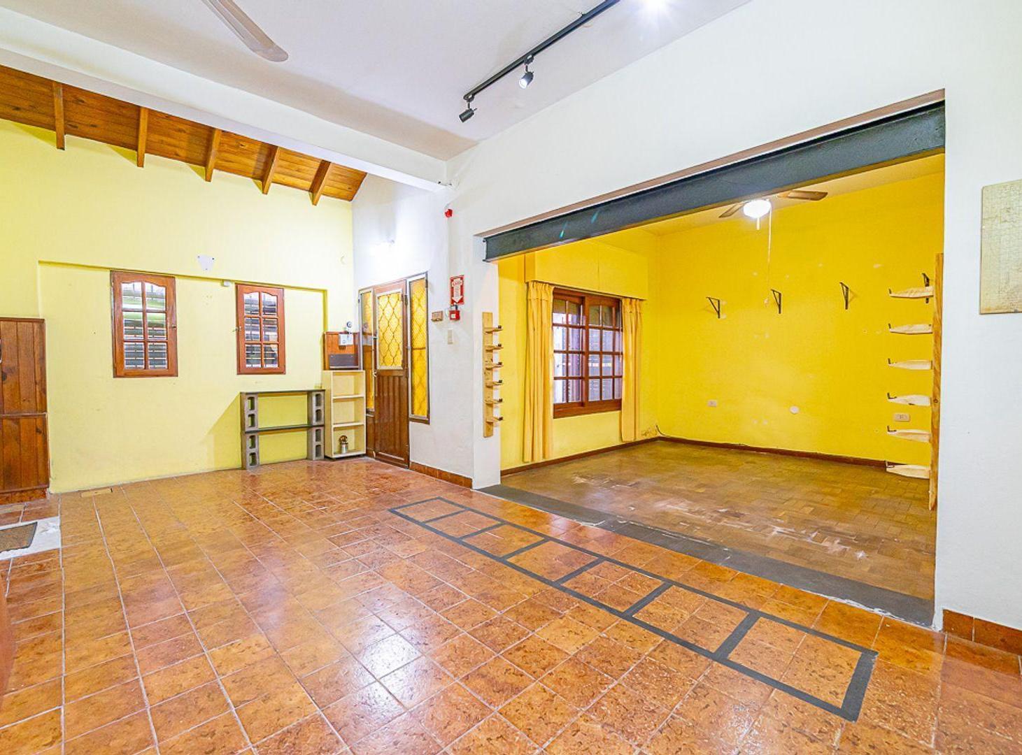 Foto de VENTA PH 3 AMBIENTES EN LANUS CON GRAN POTENCIAL, imagen 3