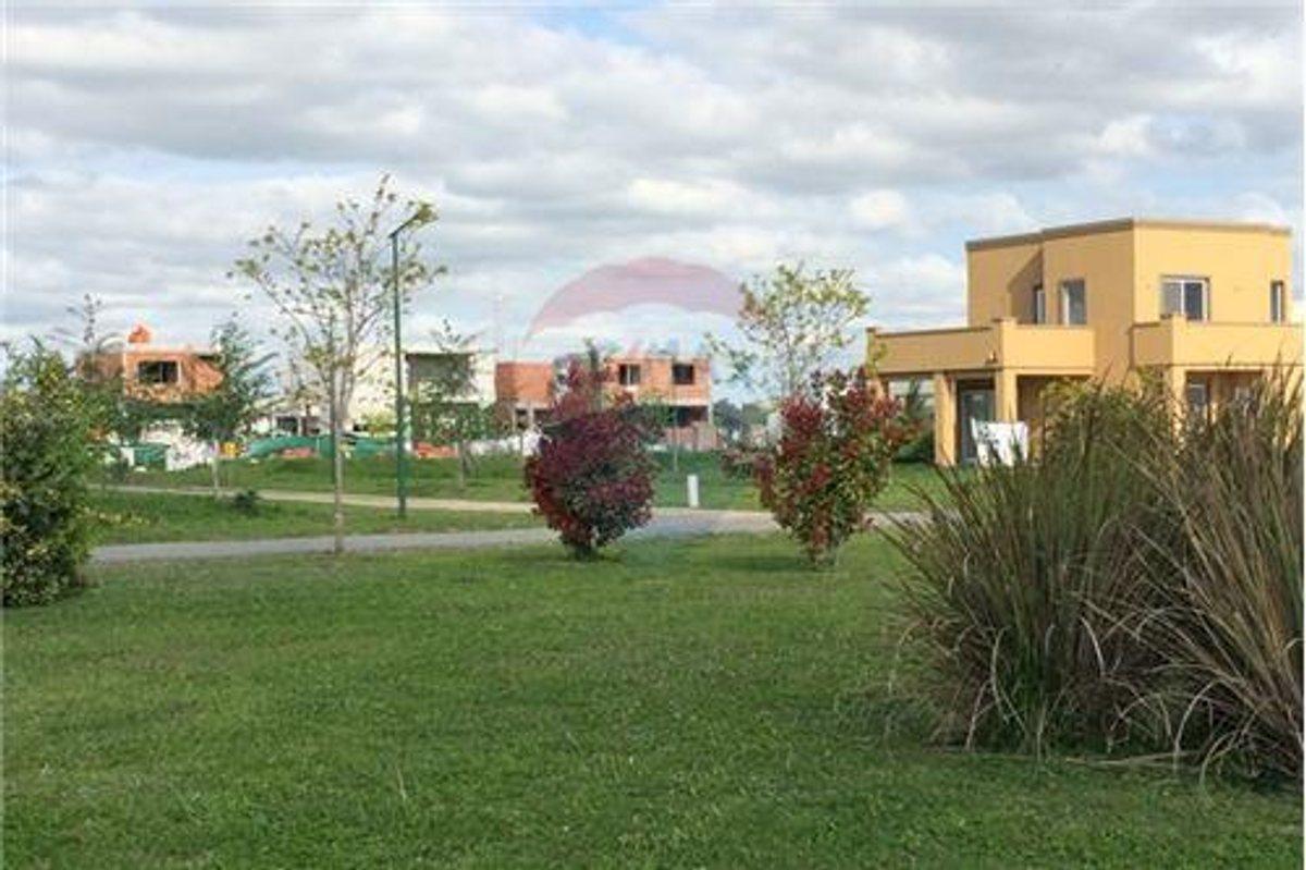Foto de LOTE TERRENO BARRIO PRIVADO LAGUNA AZUL EZEIZA, imagen 4