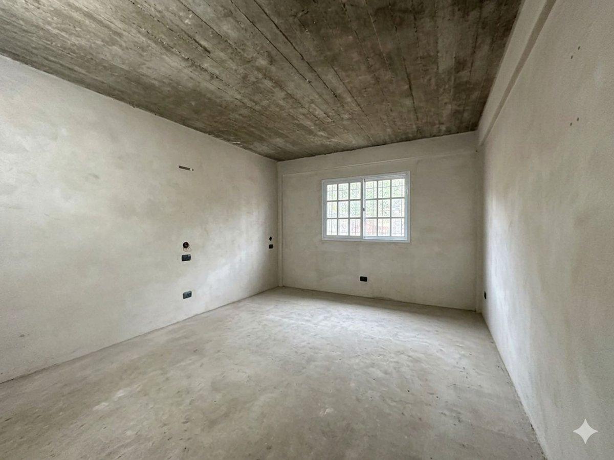 Foto de CASA 4 AMBIENTES VENTA HURLINGHAM FINANCIA, imagen 4