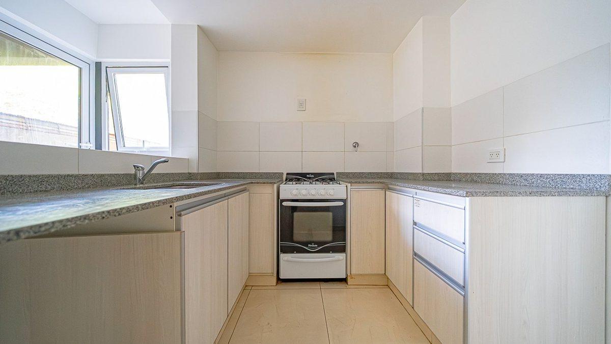 Foto de VENTA DEPARTAMENTO 2 AMBIENTES PARQUE CHAS, imagen 4