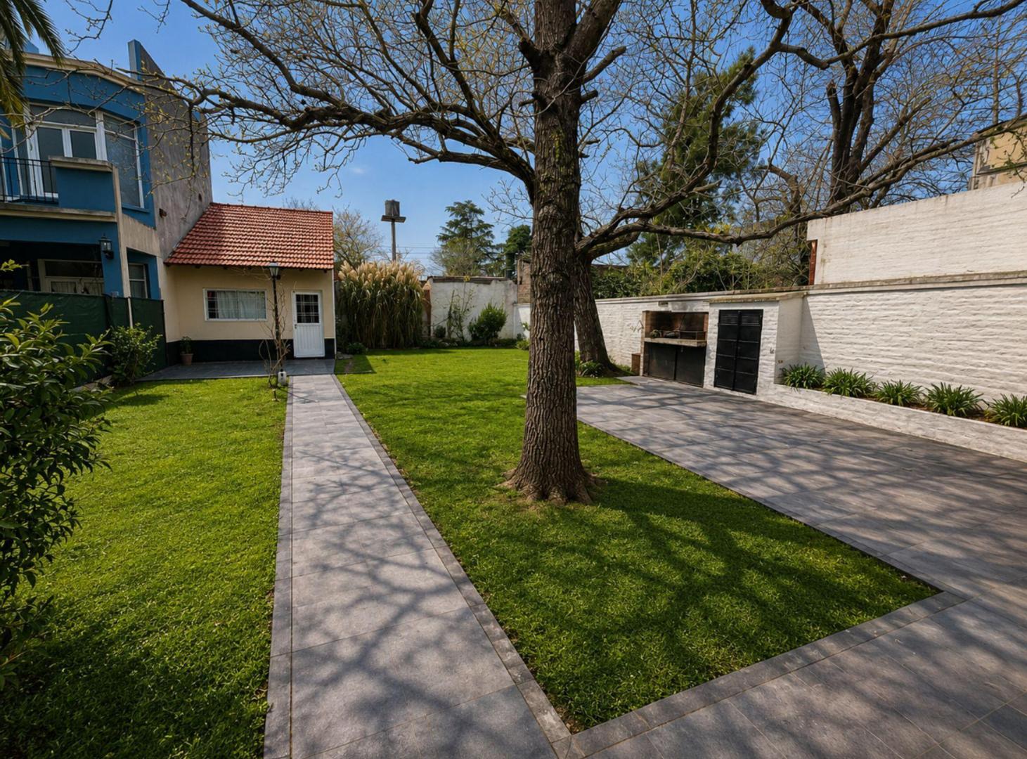 Foto de VENTA CASA 4 AMB UDAONDO LOFT JARDIN COCHERAS, imagen 2