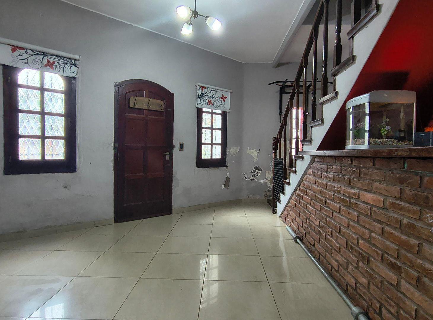 Foto de PH 4 AMBIENTES VENTA BOULOGNE PATIO COCHERA, imagen 2