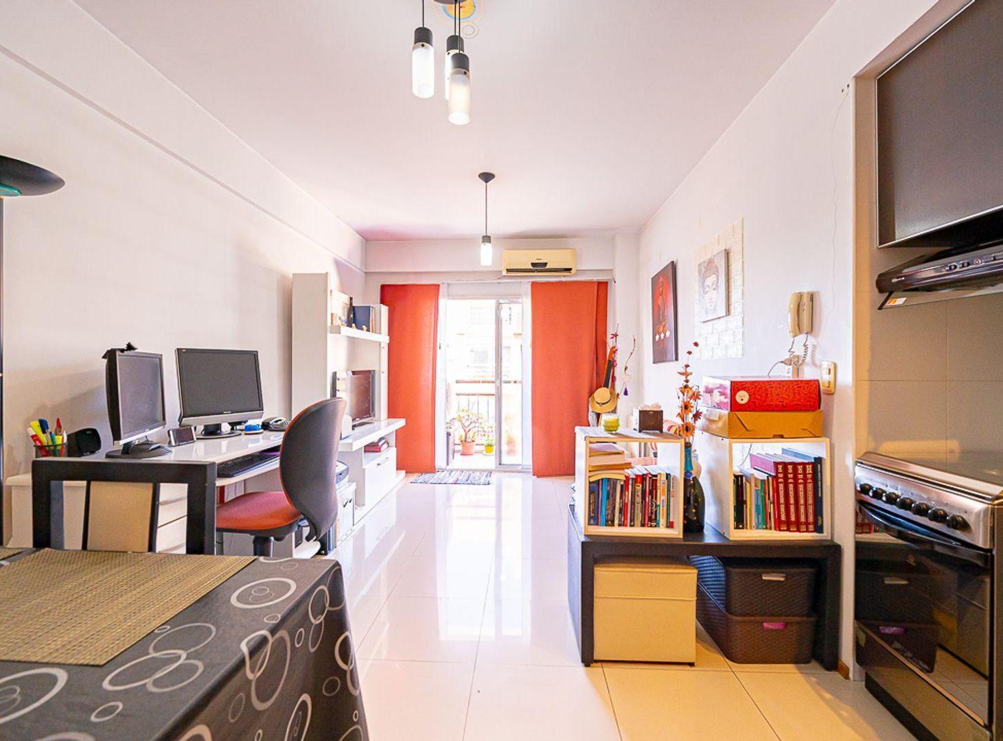Foto de VENTA 2 AMBIENTES BALCON FRENTE VILLA DEL PARQUE, imagen 1