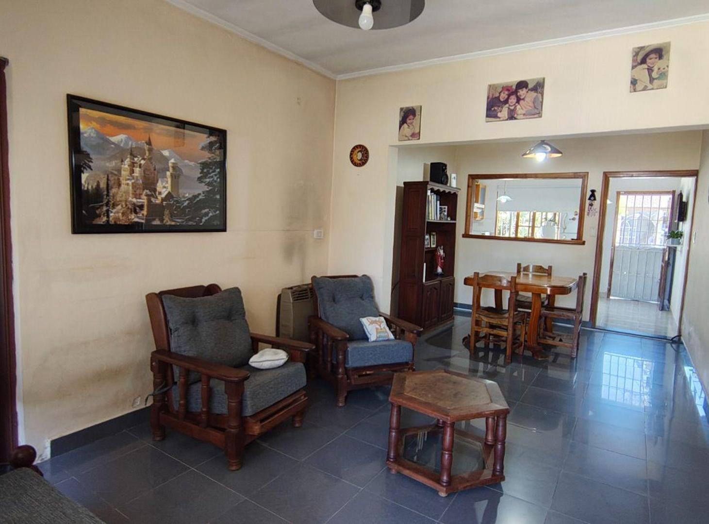 Foto de VENTA CASA 4 AMB JOSE MARMOL PILETA QUINCHO, imagen 5