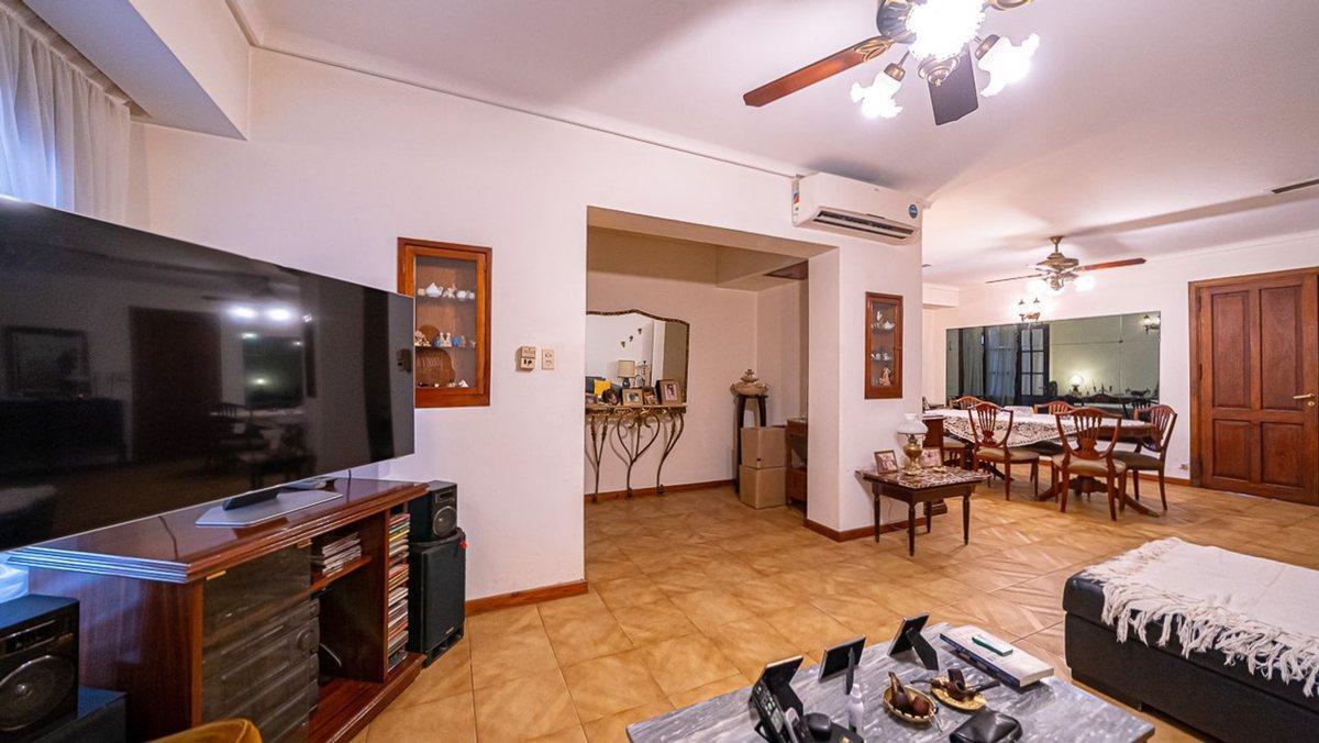 Foto de VENTA CASA OLIVOS CENTRO 5 AMBIENTES, imagen 1