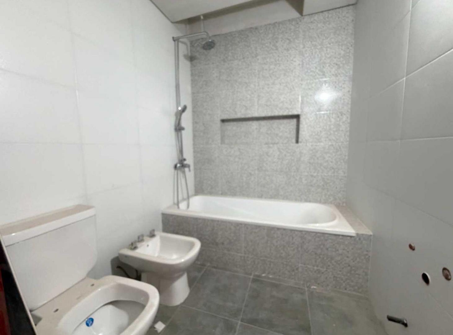 Foto de TRIPLEX VENTA SAN JUSTO 4 AMBIENTES A TERMINAR, imagen 3