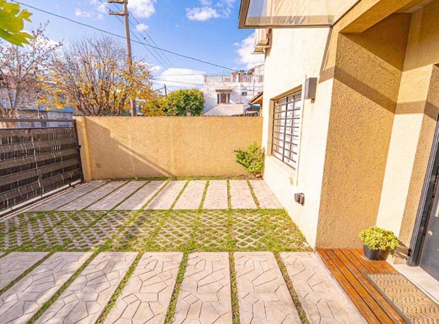 Foto de VENTA PH VILLA ADELINA CUATRO AMBIENTES CON JARDIN, imagen 3