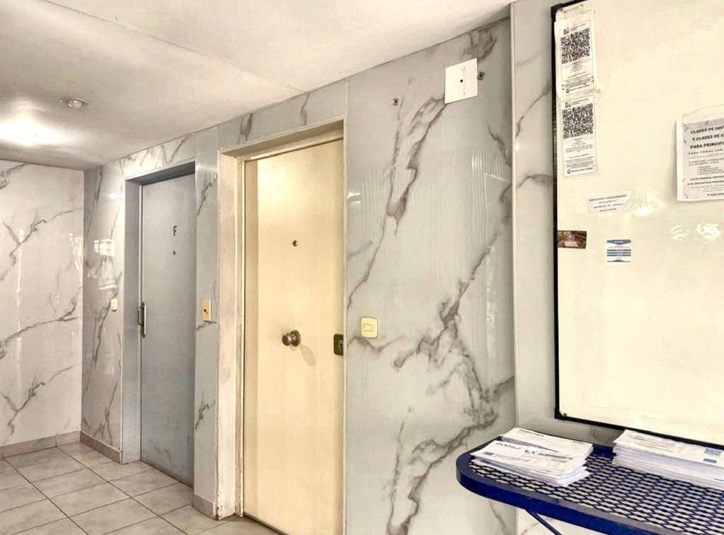 Foto de VENTA DEPARTAMENTO 3 AMBIENTES PARQUE AVELLANEDA, imagen 2
