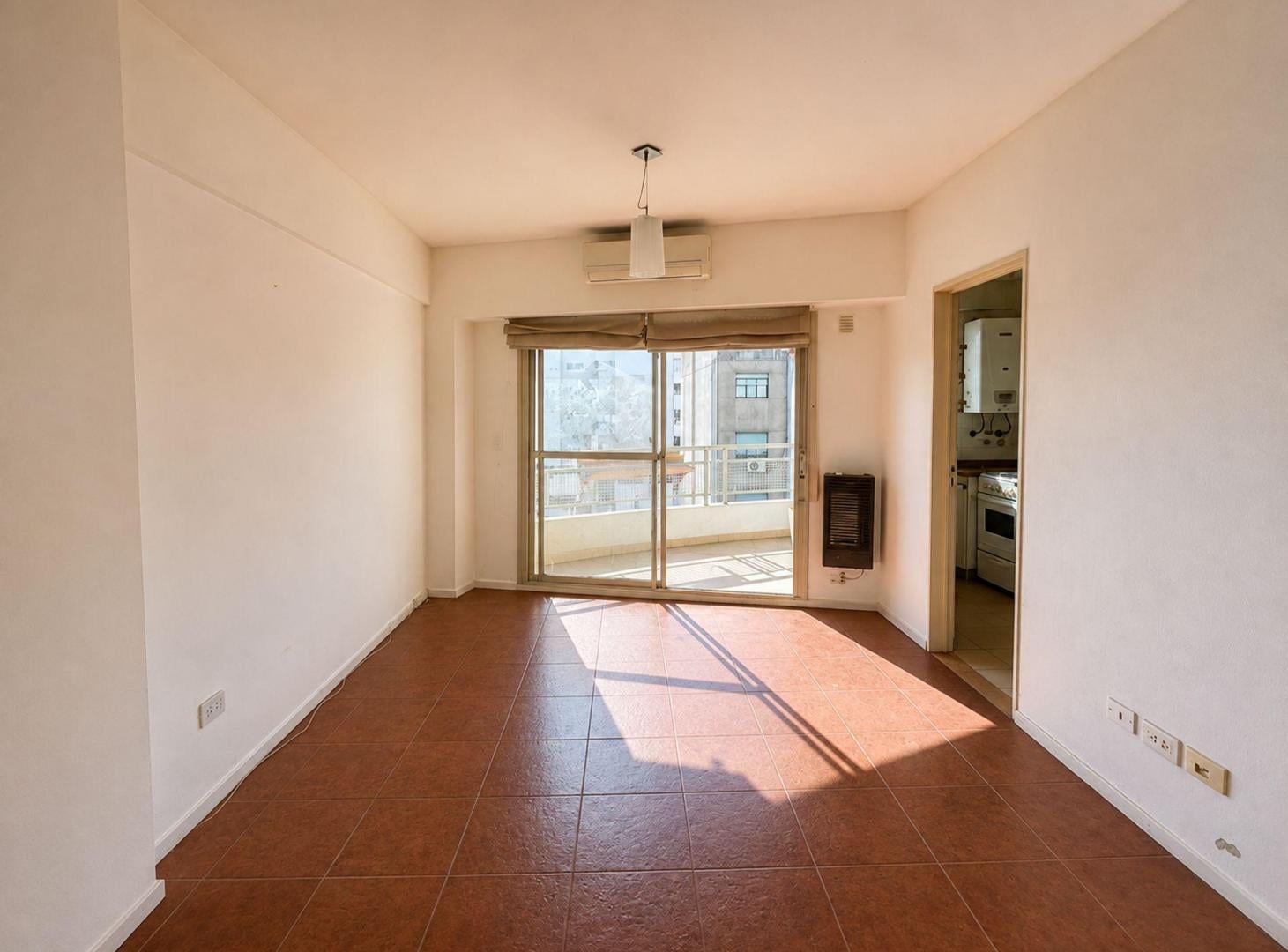 Foto de DEPARTAMENTO VENTA MONOAMBIENTE BELGRANO BALCON, imagen 2