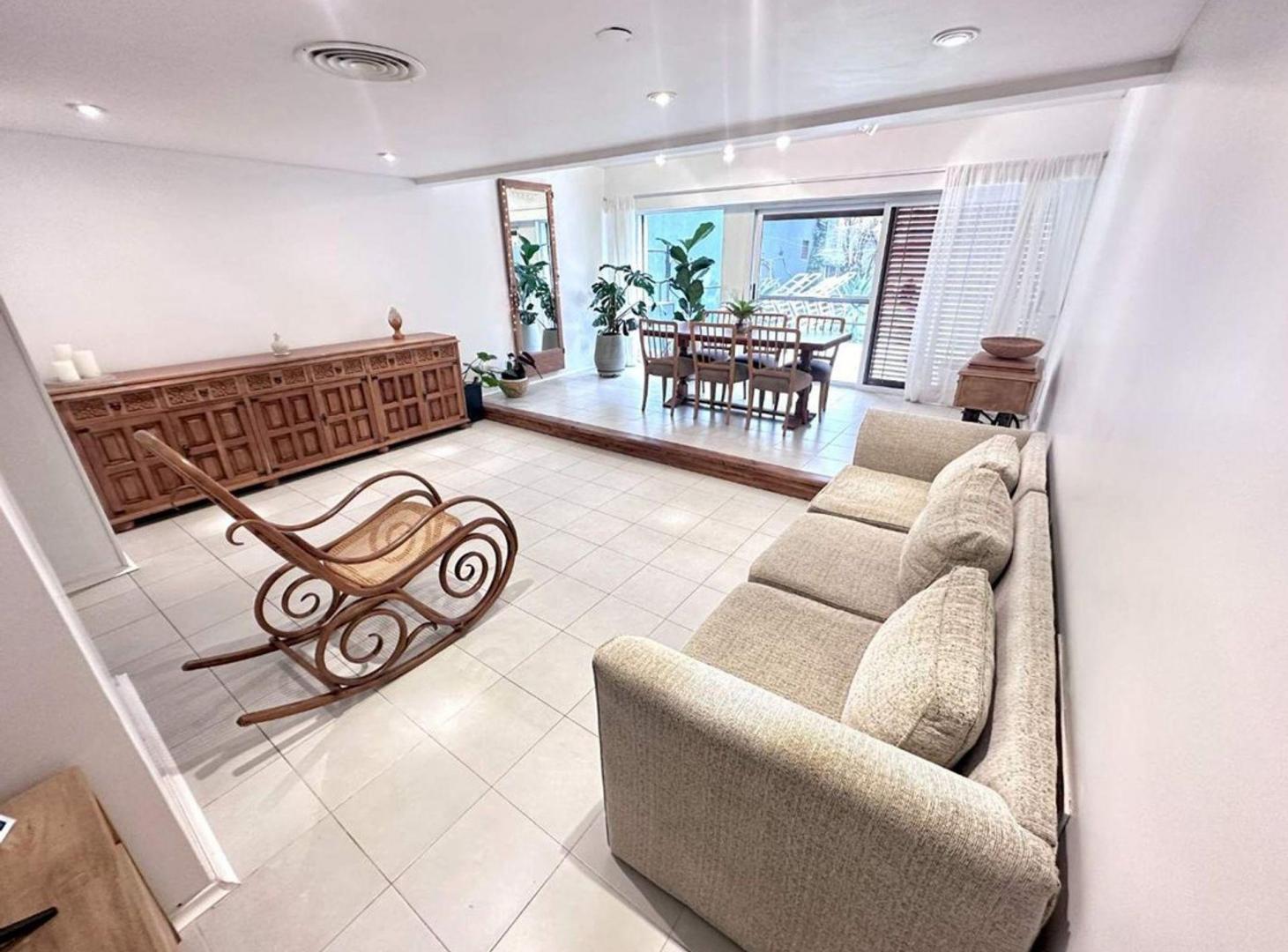 Foto de VENTA CASA VILLA SARMIENTO 5 AMB PARQUE Y PILETA, imagen 3