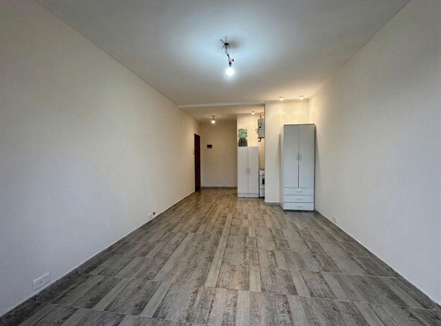 Foto de VENTA MONOAMBIENTE RECICLADO MORON BALCON, imagen 2