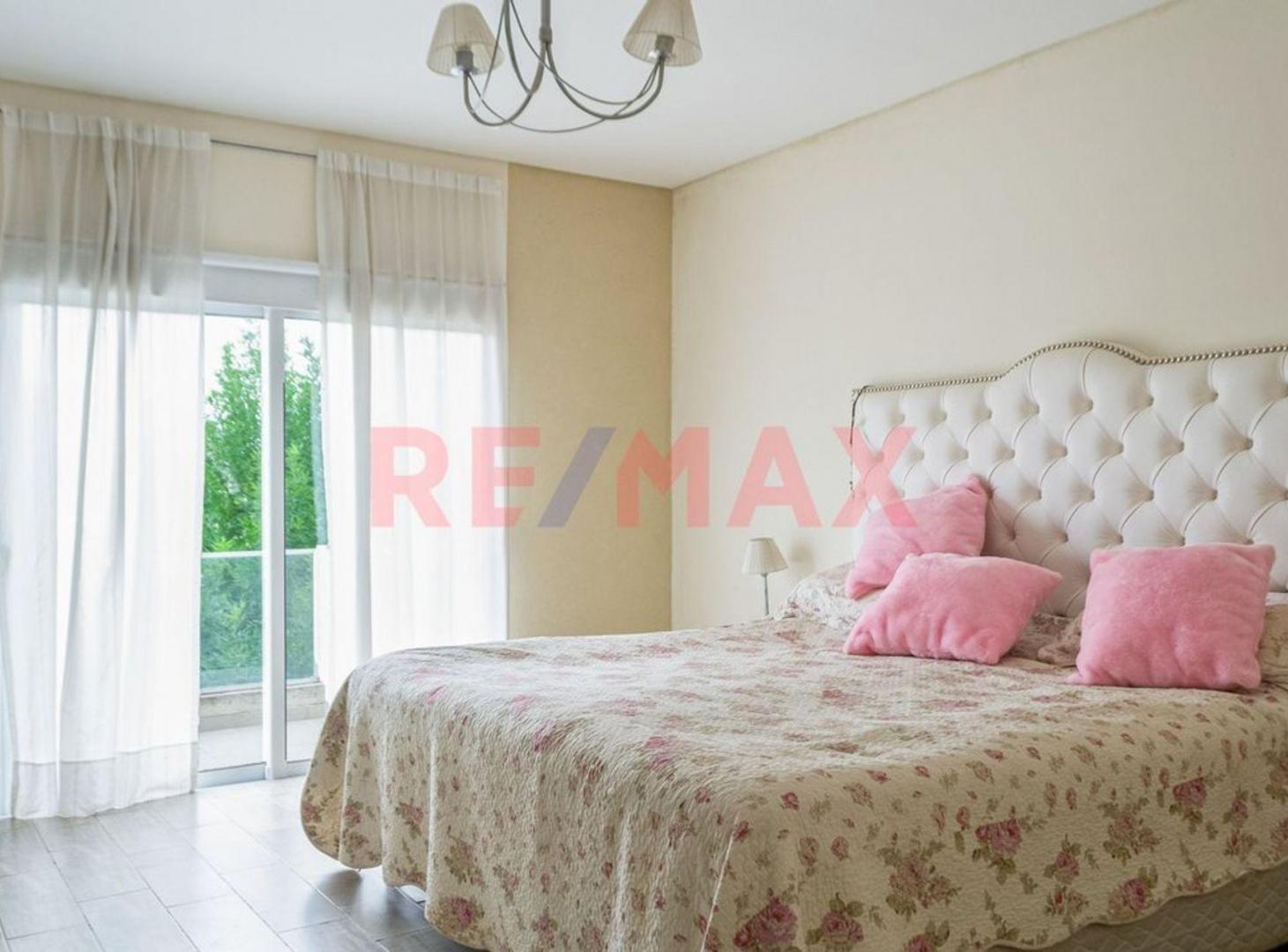 Foto de CASA VENTA 5 AMB EN TERRALAGOS CANNING CON PILETA, imagen 3