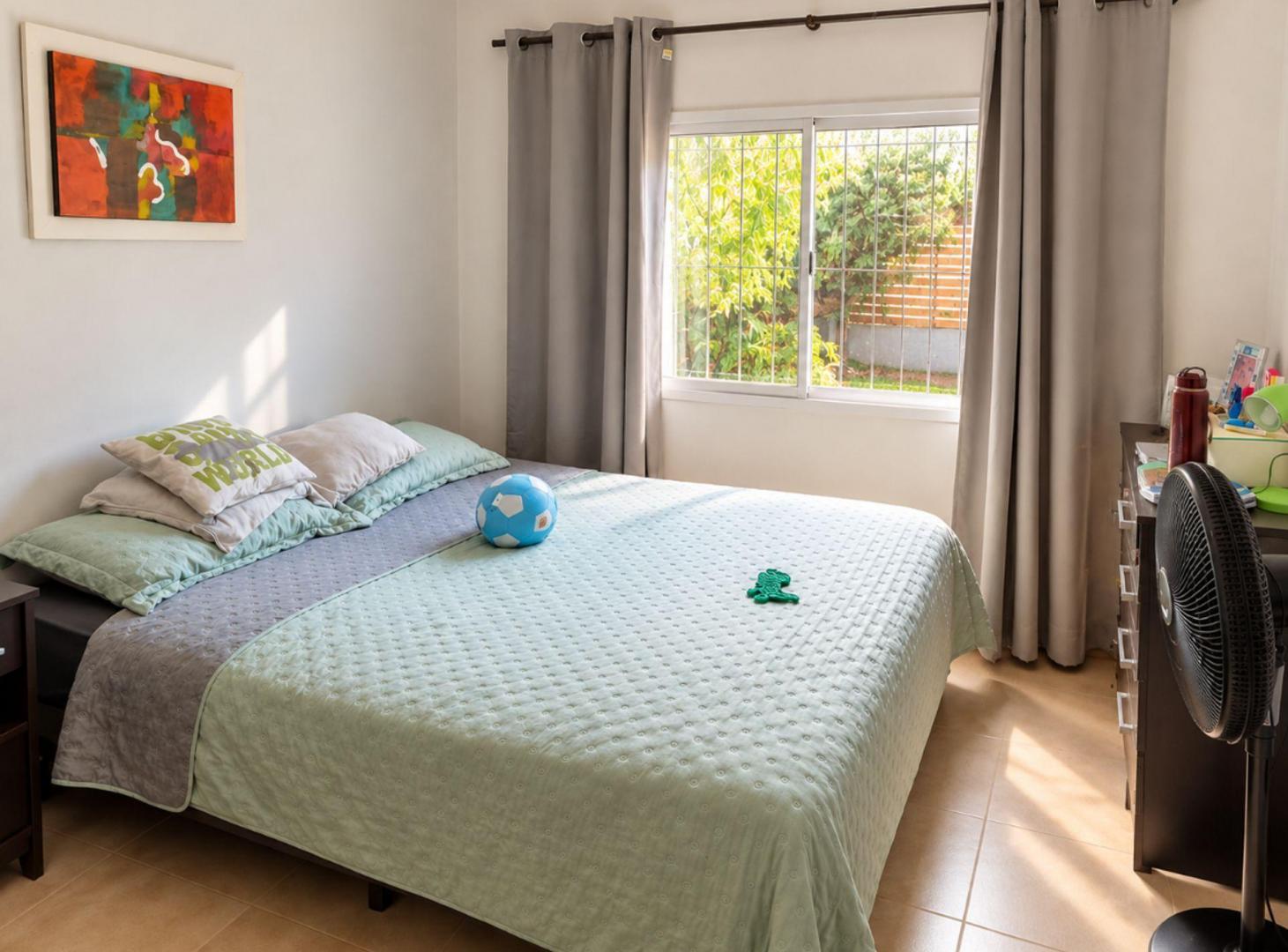 Foto de CASA EN VENTA CON GRAN LOTE VILLA ROSA, PILAR, imagen 2