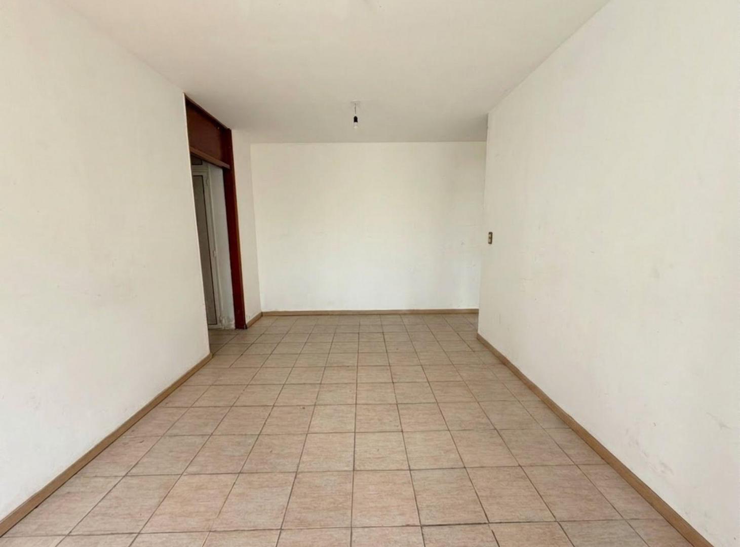 Foto de VENTA DEPARTAMENTO 4 AMBIENTES BARRIO VILLA LUGANO, imagen 4