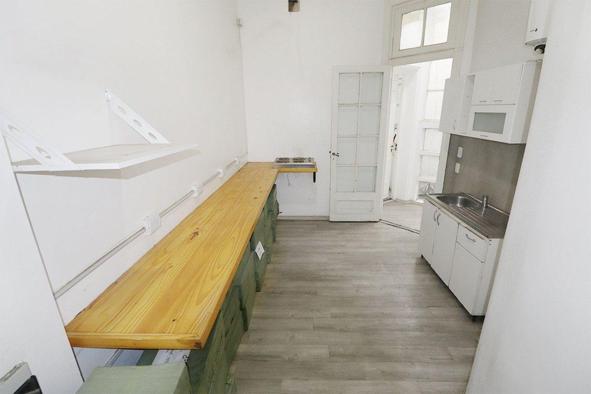 Foto de DEPARTAMENTO VENTA 6 AMB CON PATIO APTO CREDITO, imagen 1