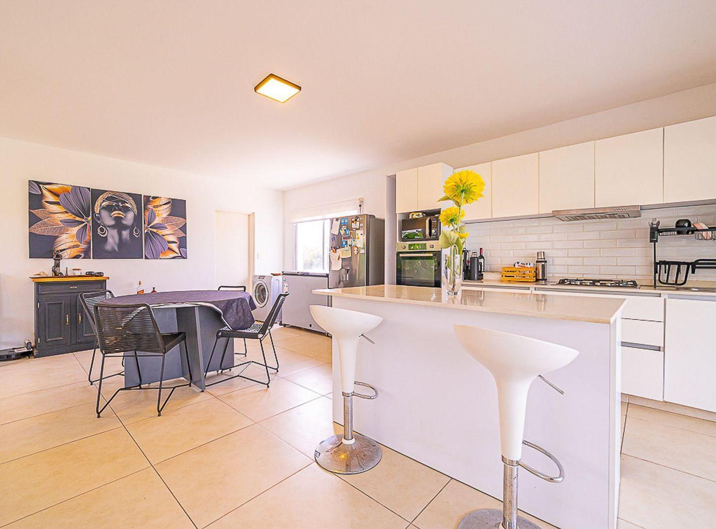 Foto de VENTA CASA 6 AMBIENTES HARAS SANTA MARIA, imagen 3