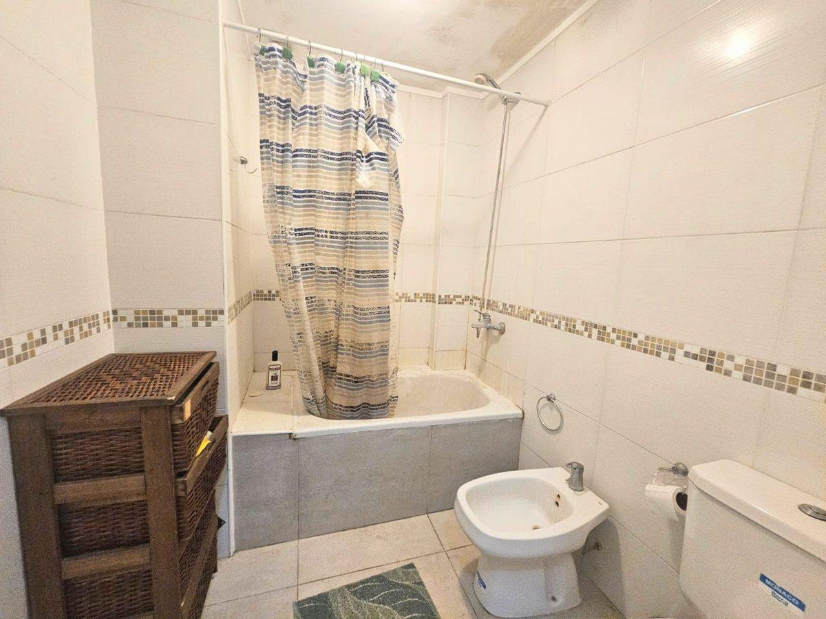 Foto de VENTA DEPARTAMENTO 2 AMBIENTES MORENO APTO CEDITO, imagen 5
